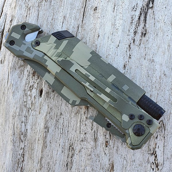 Kandar - Rescue Taschenmesser mit LED in Camouflage
